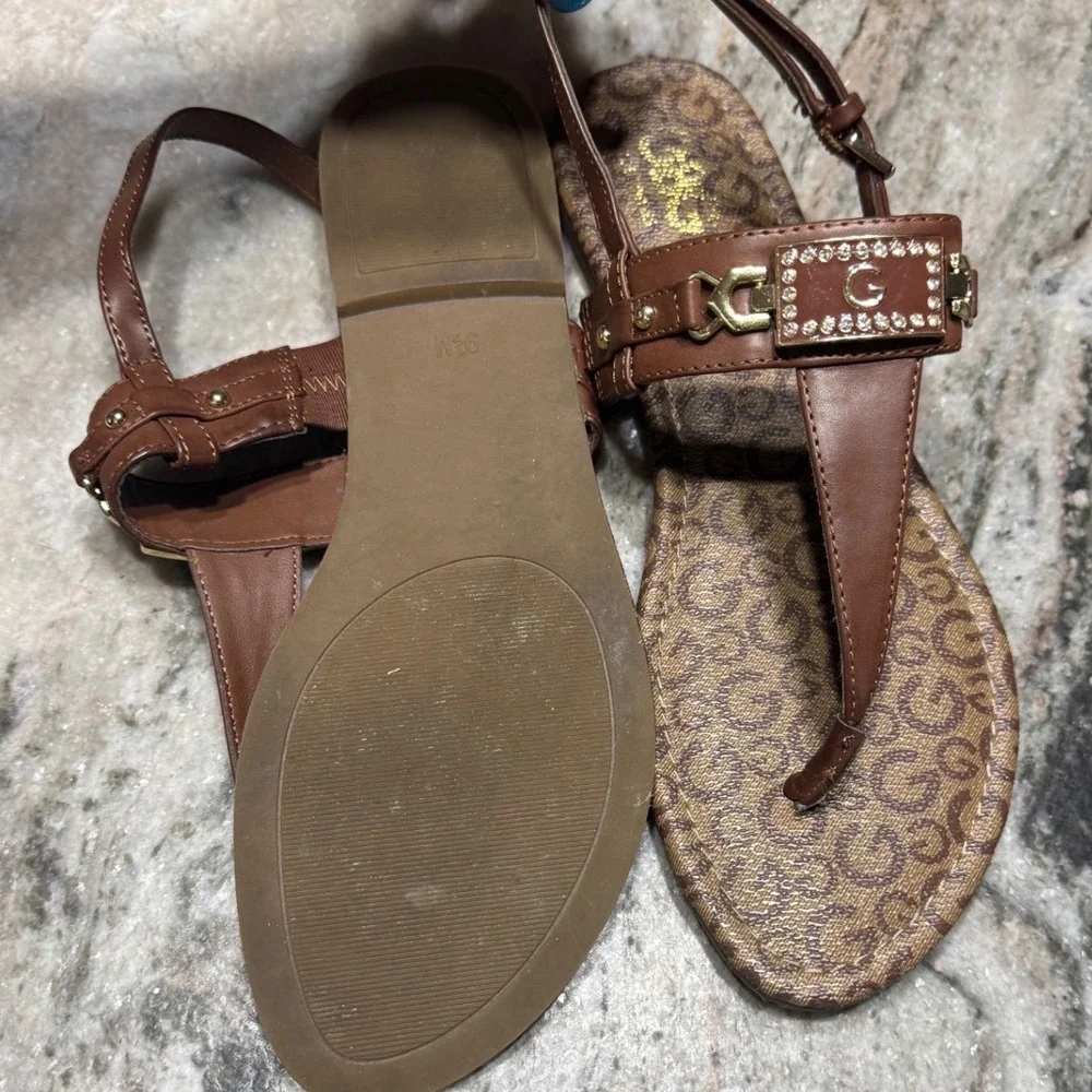 G by Guess Sandals Women 9.5 Monogram Rhinestone Logo Brown T-Strap Thong Flat